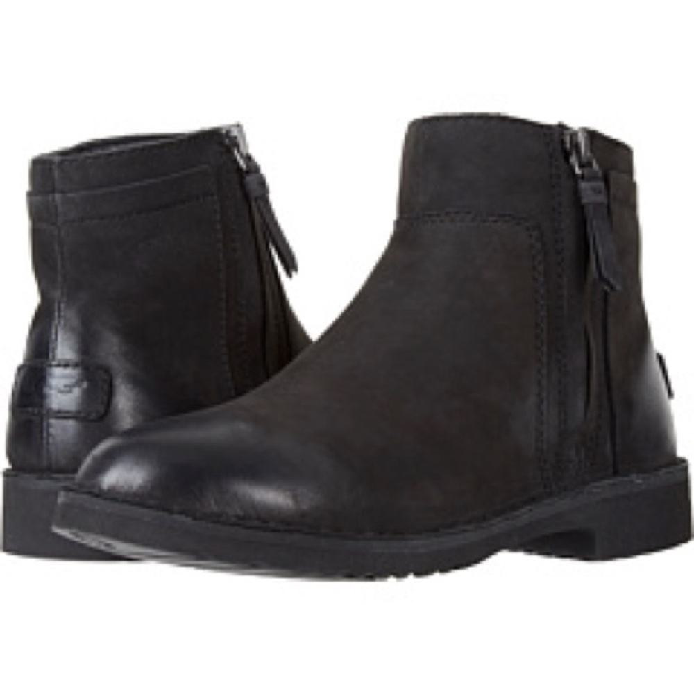 UGG Rea Black Leather Lined Ankle Boot -  SZ 10 A38